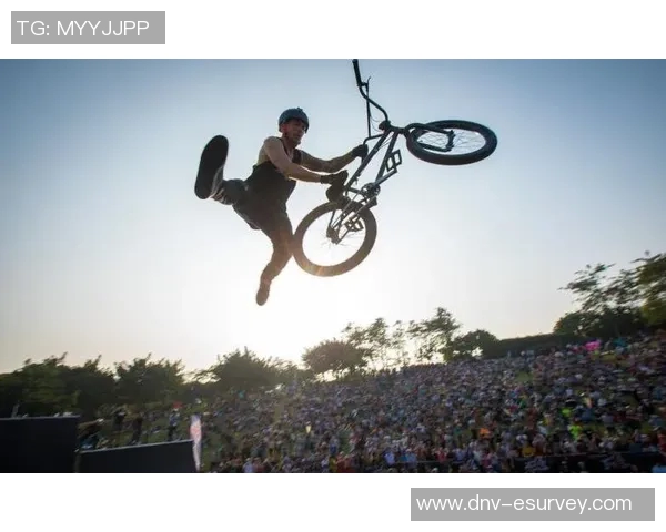 武汉街舞队勇闯极限运动世界杯的奋斗故事与精彩瞬间